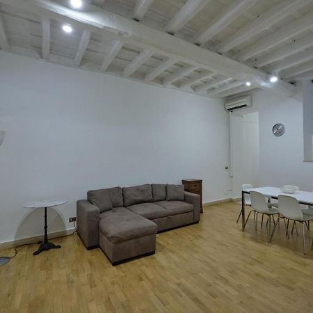Апартаменти Domus Pastini Рим Екстер'єр фото